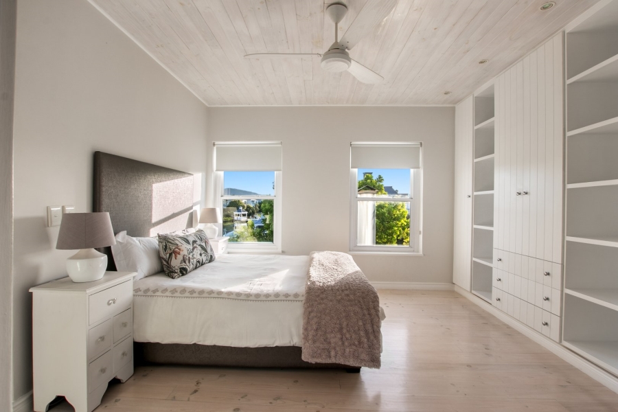 5 Bedroom Property for Sale in Thesen Islands Western Cape